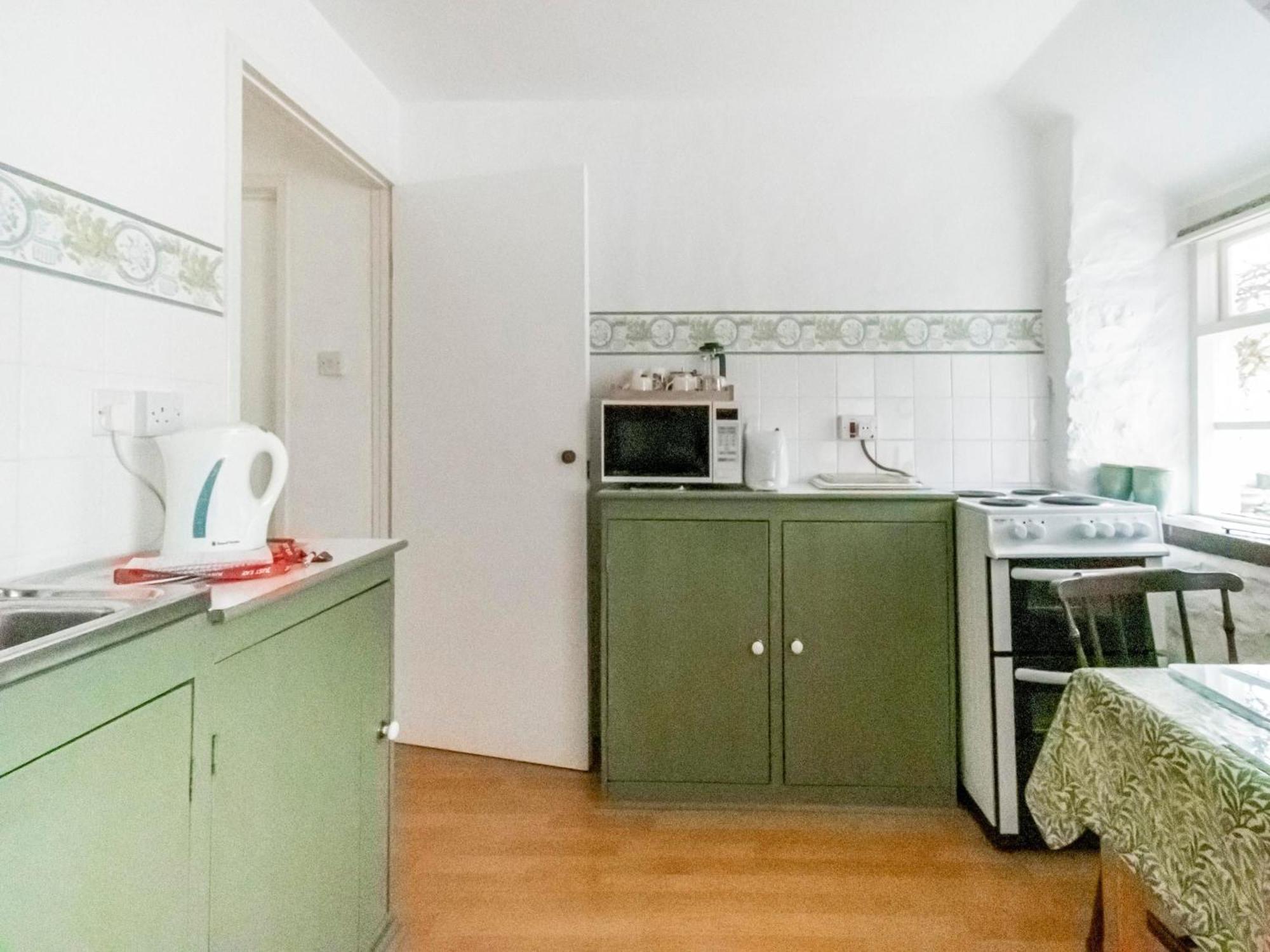 Secluded Holiday Home In Ceredigion With Garden Pennant  エクステリア 写真
