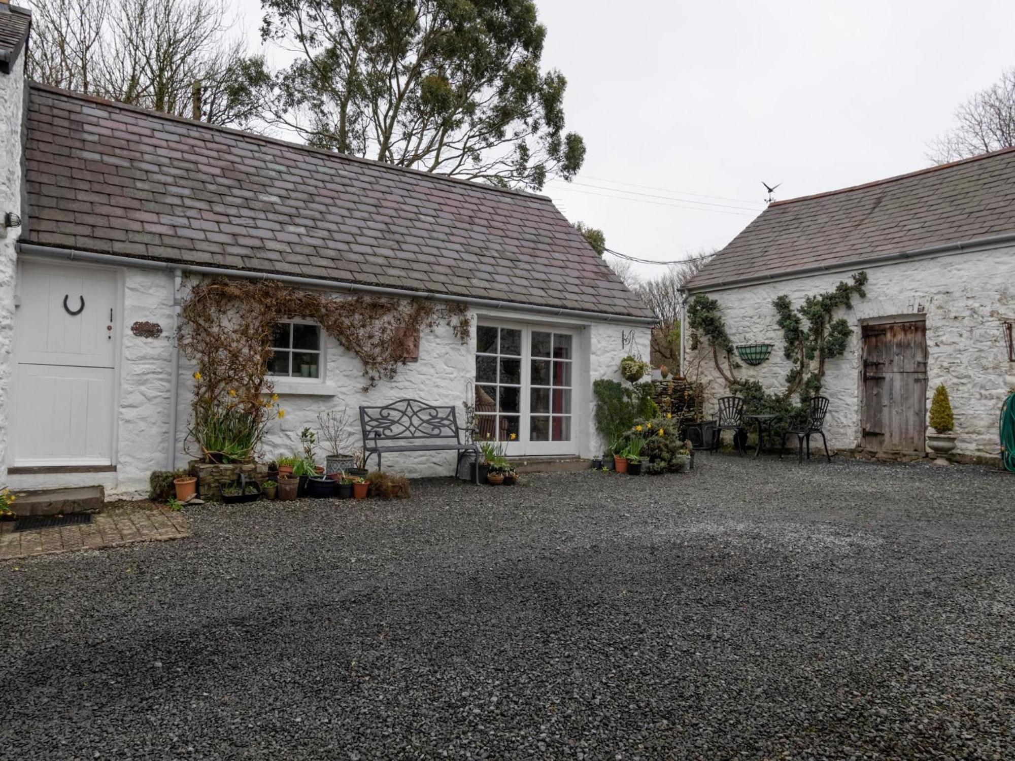 Secluded Holiday Home In Ceredigion With Garden Pennant  エクステリア 写真